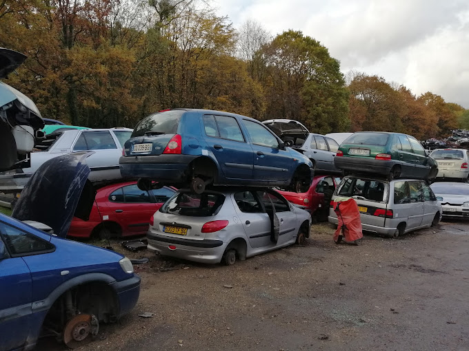 Aperçu des activités de la casse automobile APRC située à CLICHY-SOUS-BOIS (93390)